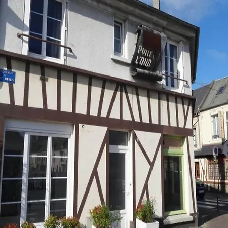 Harbor View Hideaway *